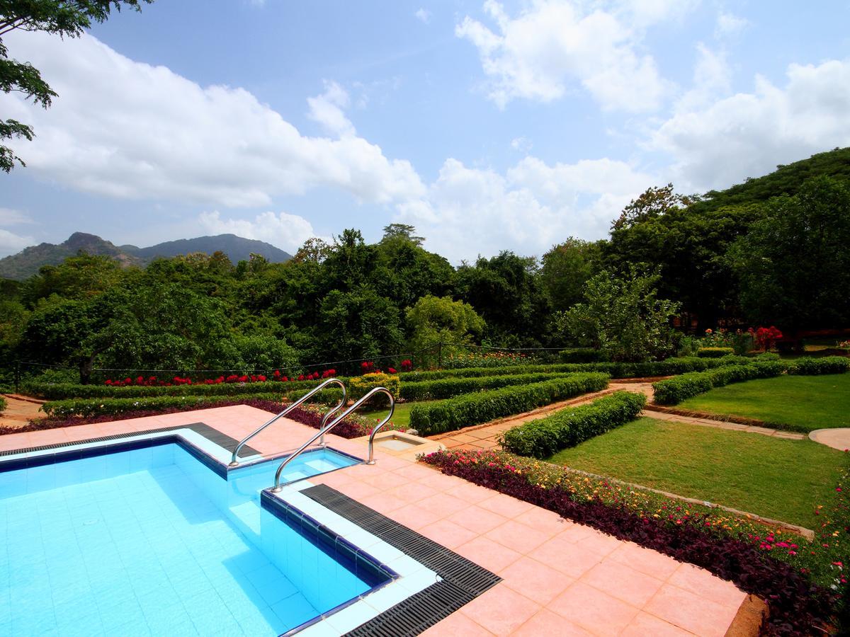 Grand & Gangula Hotel Dambulla Buitenkant foto